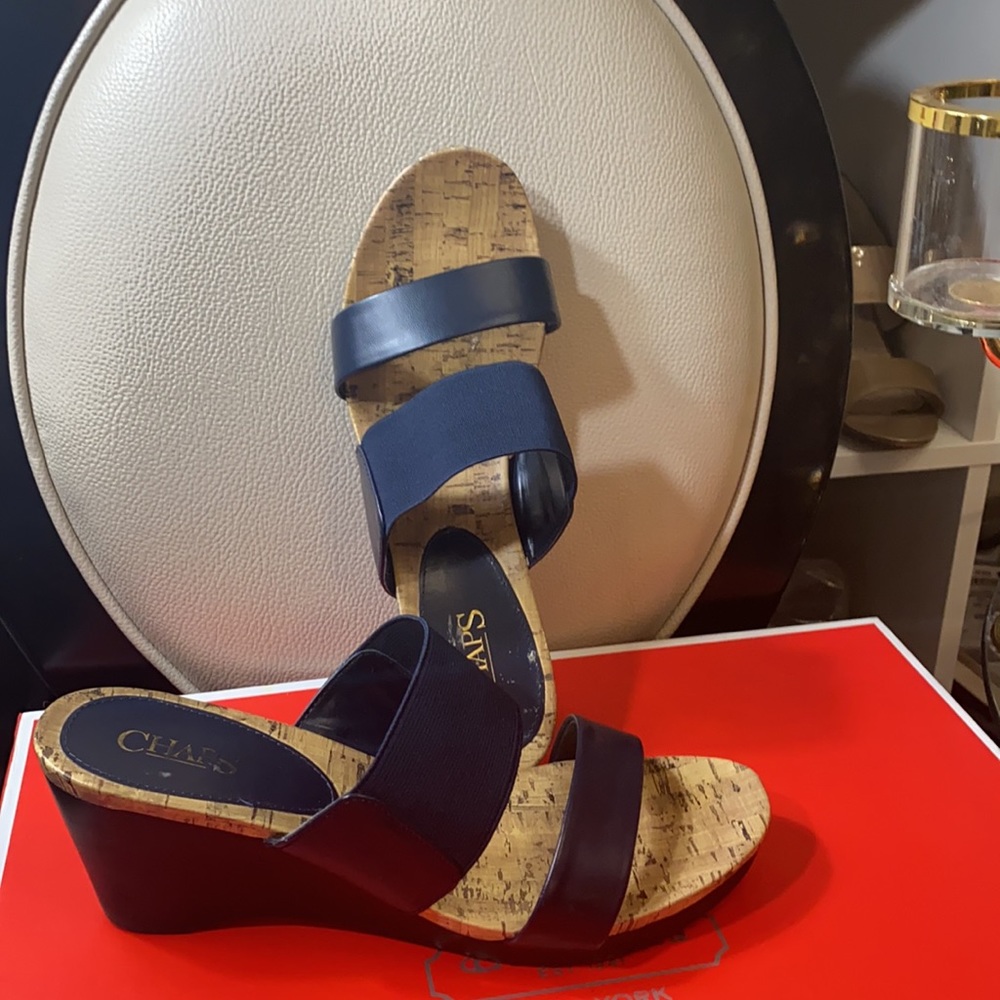 Chaps Slippers Used In Good condition. - Picture 6 of 6